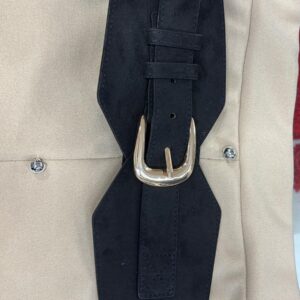 Cinturón hebilla negro 8€