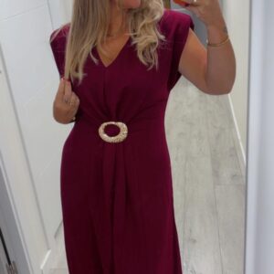 Vestido hebilla burdeos 24€
