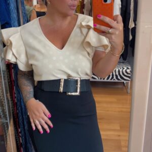Top  flamenca beig 10€