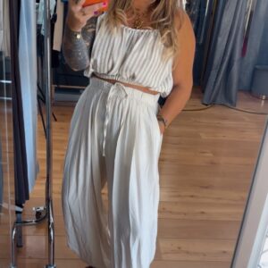 Pantalon Ana beige 20€