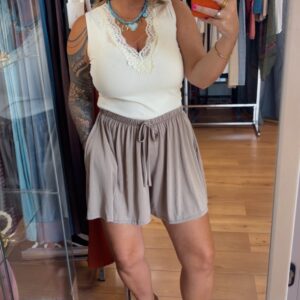 Bermuda carlota beig 14€