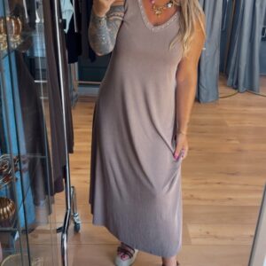 Vestido Canela 18€