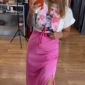 Falda Rosa fluor 15€
