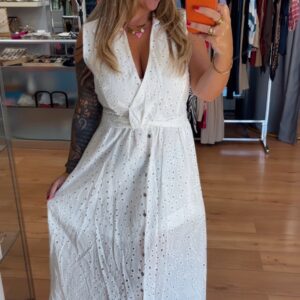 Vestido Perforado 22€