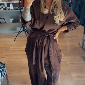 Traje Flecos marron 45€