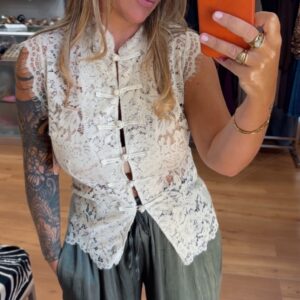 Top Asía beige 15€