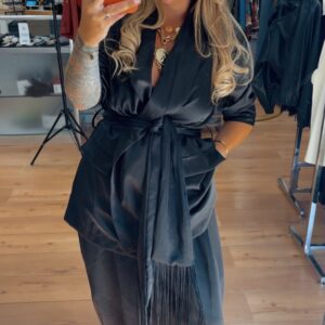 Traje Flecos negro 45€