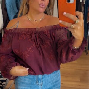 Camisa Romántica tinto 20€
