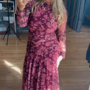 Vestido Rosas 37€